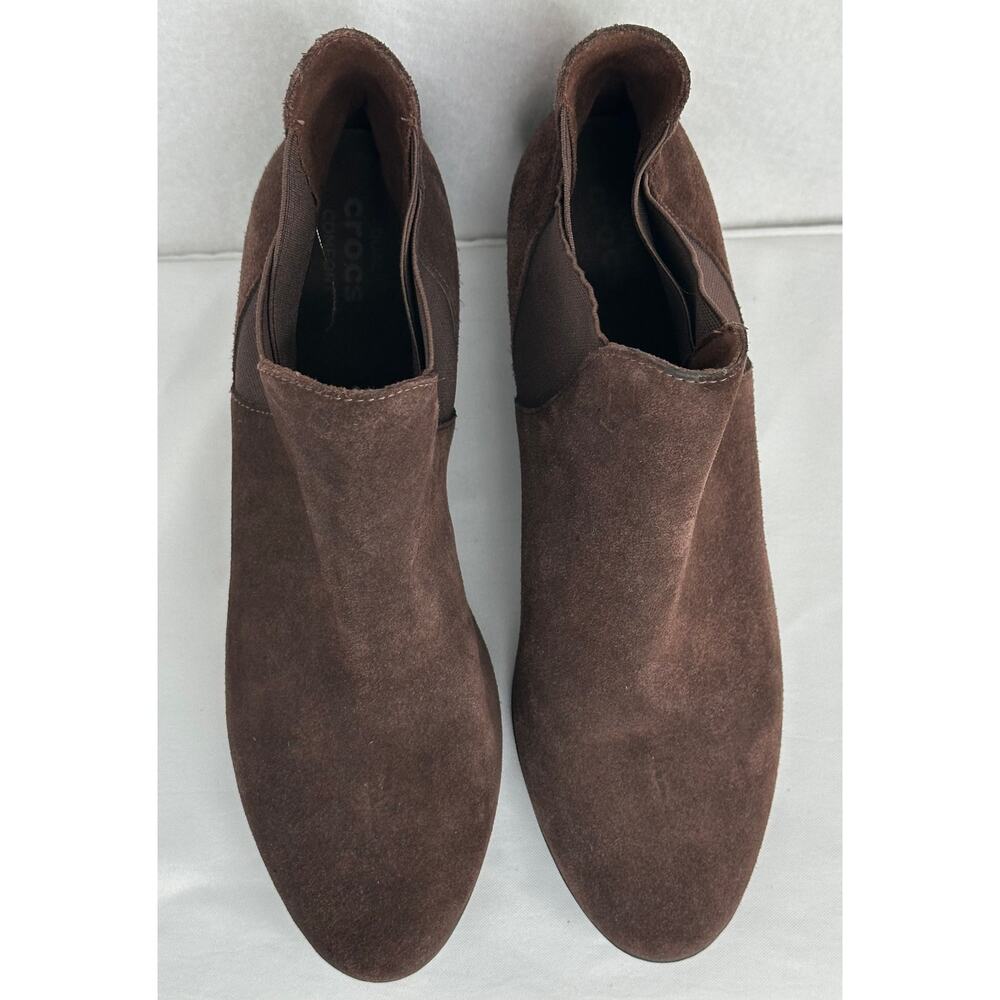 Crocs NWOT Leigh Wedge Heel Espresso Brown Suede Chelsea Ankle Fall Boots 10 - Picture 5 of 10